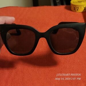 Toms Sydney Travelers Collection Cat EYE Matte Black Sunglasses